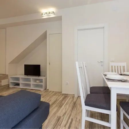 Fortica Apartman *
